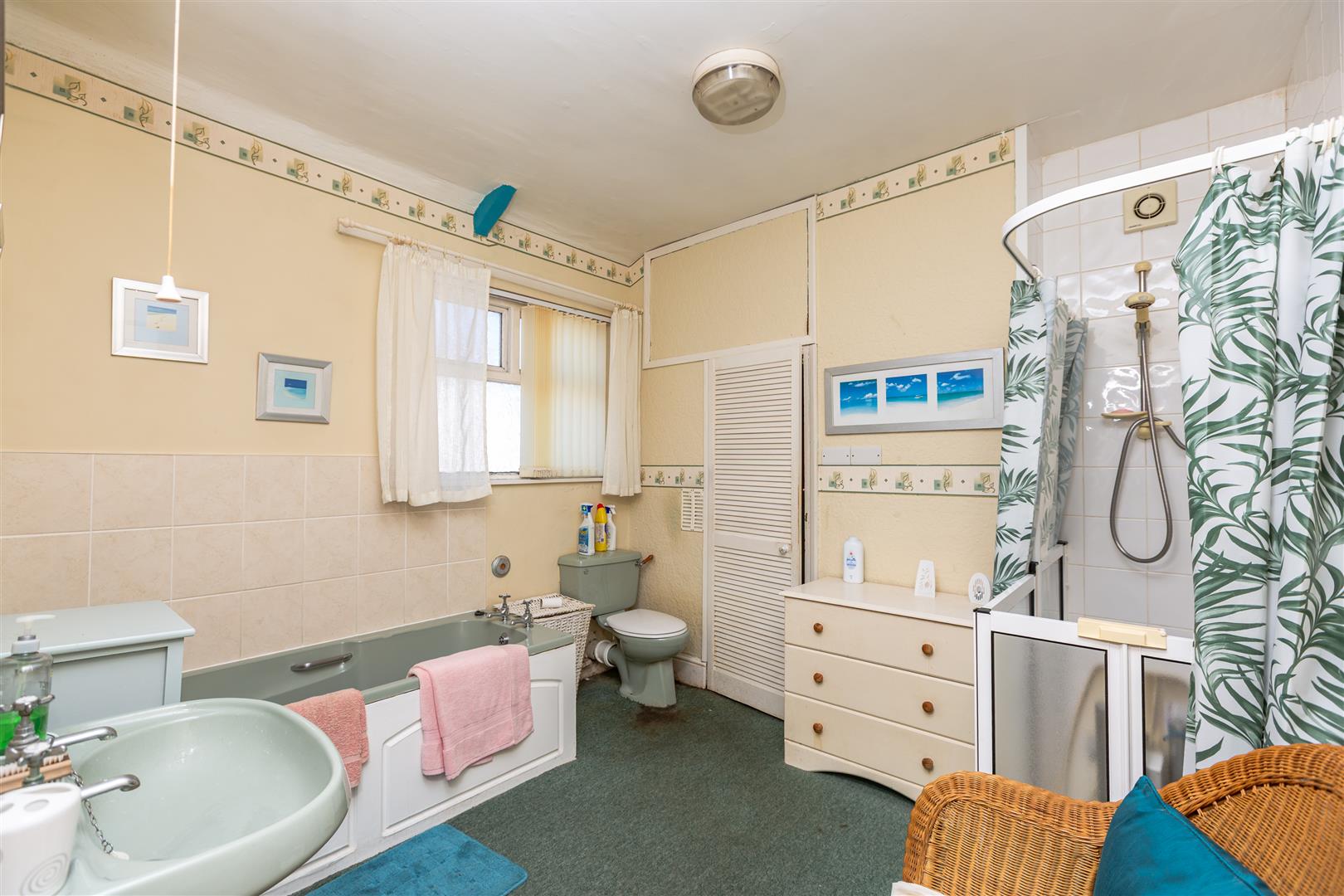 Lakefield Place, Llanelli, SA15 2TY